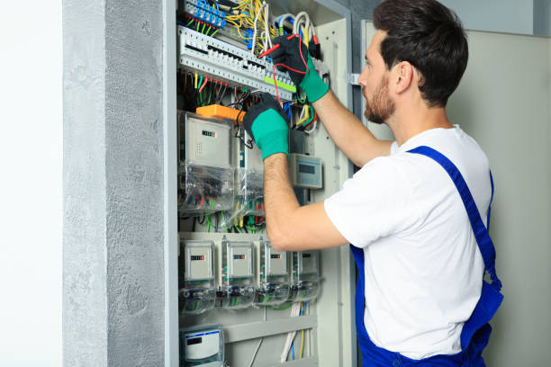 Best Emergency Electrical Repair  in Old Greenwich, CT